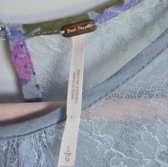 Free People, Daphne Blue Floral Lace Blouson Sleeve Smocked Blouse, SZ Large - Picture 12 of 14